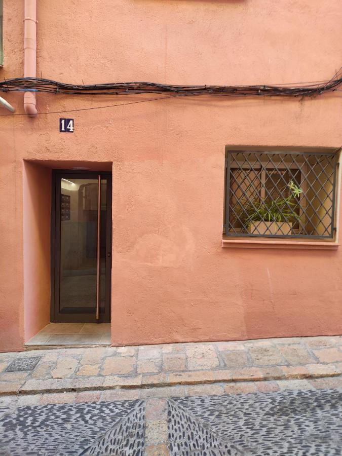 Apartamento Centrico Con Patio Privado Tarragona Exterior foto